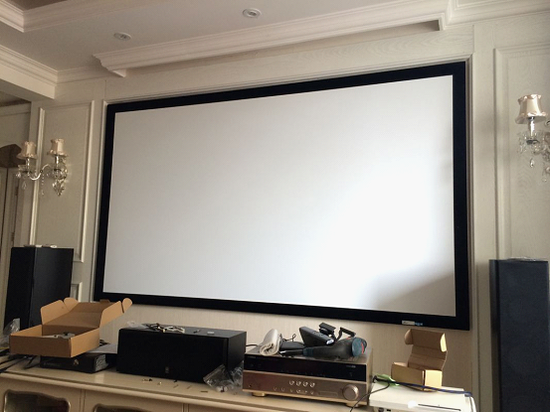 投影仪幕布选购常识看准这两点一定不会错