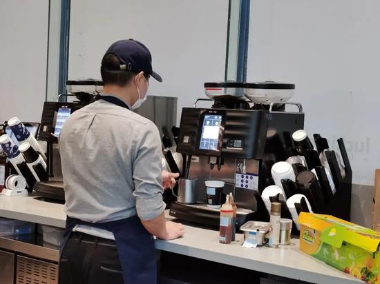 瑞幸咖啡，复活？它是如何自救的？