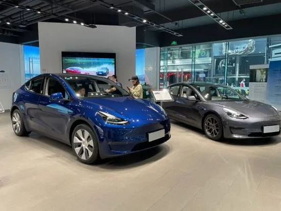 Model Y屠榜背后，博弈大师马斯克下张牌咋出？