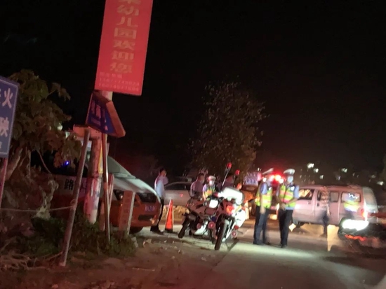 痛东航MU5735坠毁,上千救援人员紧急搜救!多家险企启动应急响应 痛东航MU5735坠毁,上千救援人员紧急搜救!多家险企启动应急响应