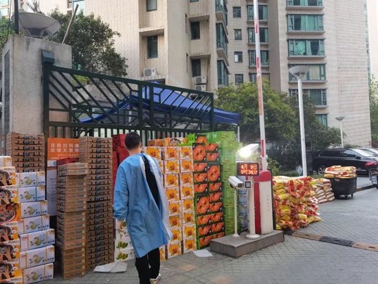 视点·观察|“上海团长”调查：是救民于匮乏，还是“趁疫发财”？