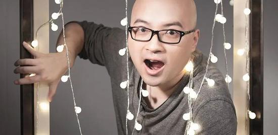土豆盘丝仙仙:土豆今天15岁了,可它像个“活死人” 叫兽易小星,代表作《万万没想到》