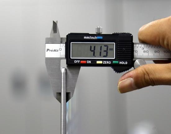 长虹55Q5A实测厚度最薄处仅4.13mm,是6款产