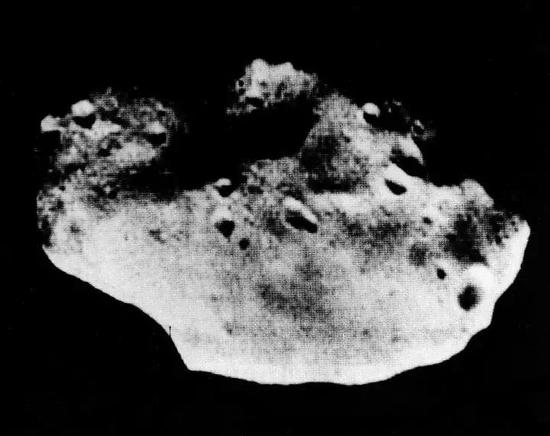 火星有几颗卫星 “水手9号”拍摄的火卫一(“福波斯”)图像