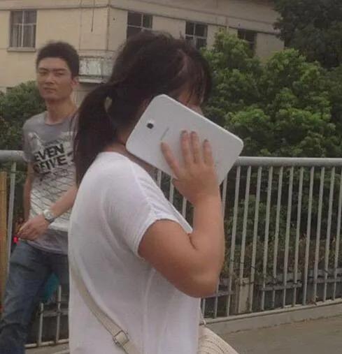 当然，现在平板类产品已经被归到了另一条产品线