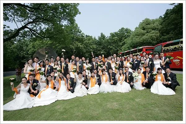 ▲2007年5月10日，阿里巴巴集团集体婚礼