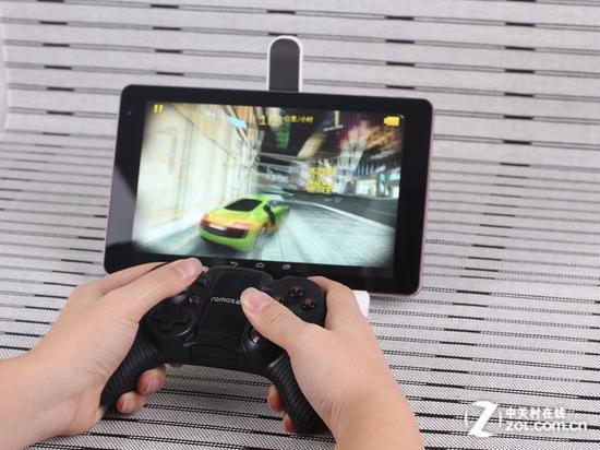 x1合格证 x1usb数据线 x1充电器 x1支架 x1游戏手柄 x1蓝魔i9s游戏版