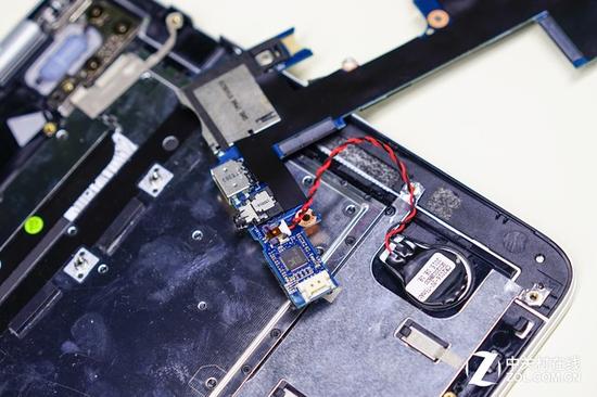 猴赛雷的散热设计惠普envy13拆解评析6