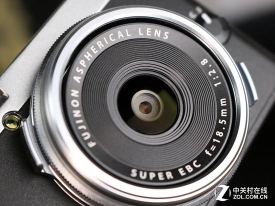 这一次富士x70的镜头是一枚18.5mm f/2.
