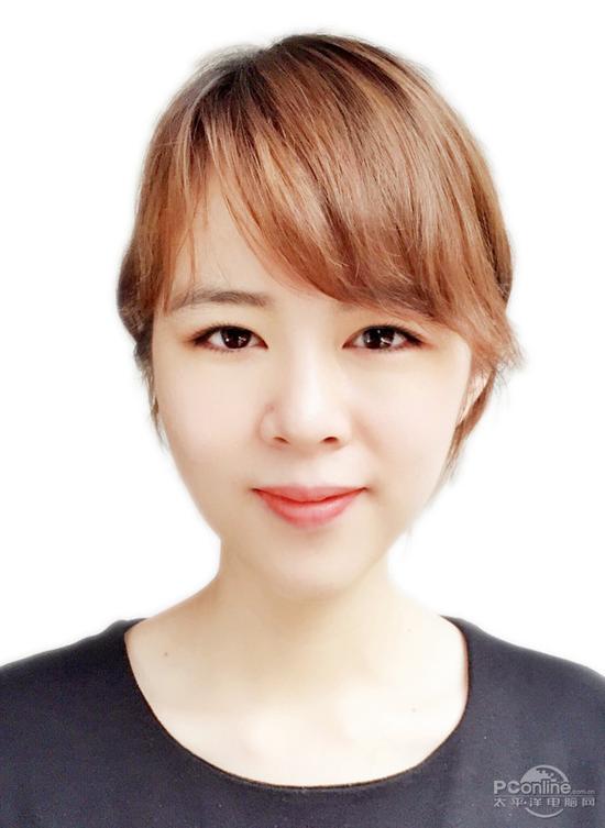 将照片导入电脑,打开ps,用选取工具,去除背景,换成我们的蓝色,红色