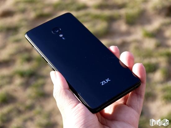 最窄黑边 真3d玻璃:联想zuk z2 pro真机高清图赏