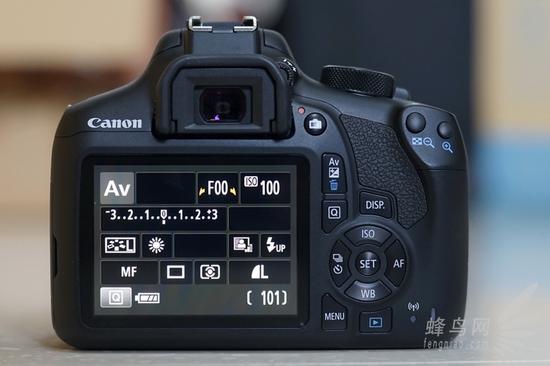 作为一款最初级的单反相机,佳能eos 1300d不仅在机身按键方面做了简化