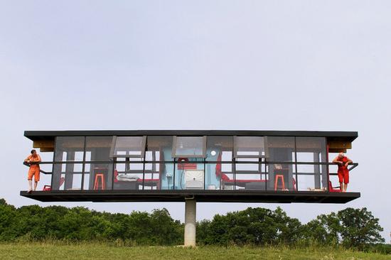 看老外如何玩转秋千房子