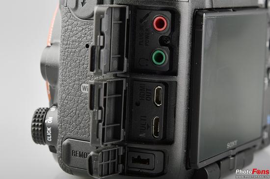 索尼a99ii输出接口同时,a99ii机身上也设计了较多的输出接口,方便各种