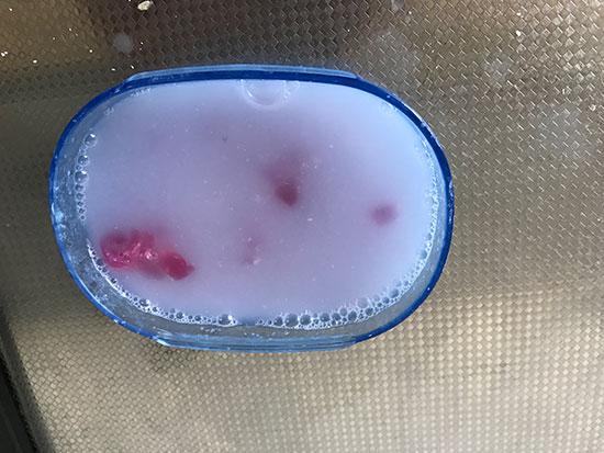 肥皂水