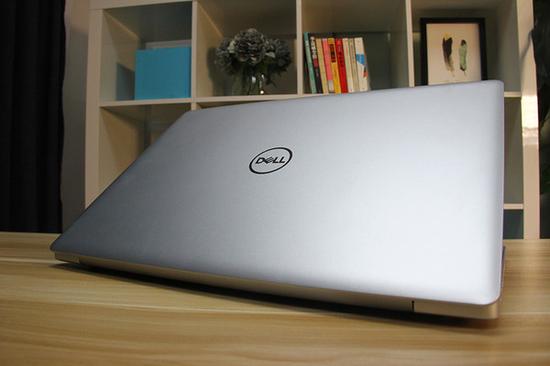 一款全家人都喜欢的笔记本戴尔灵越5570评测