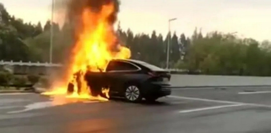 创事记|销量不敌理想、小鹏,蔚来掉队了?