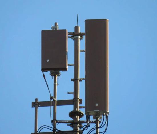 英国街头的华为5g基站