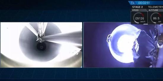 猎鹰9号火箭一二级分离瞬间。左侧为第一级顶部视角，右侧为第二级底部视角。分离时第二级发动机还未开机。（来源：Youtube/SpaceX）