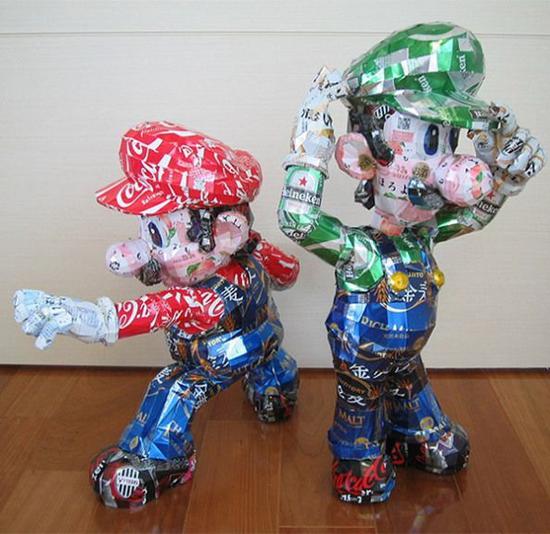 你是什么垃圾艺术家用易拉罐还原超级马里奥