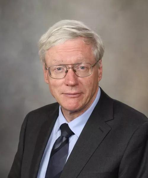 萌萌哒James Kirkland博士,感觉是拍照前小金库被媳妇儿发现了