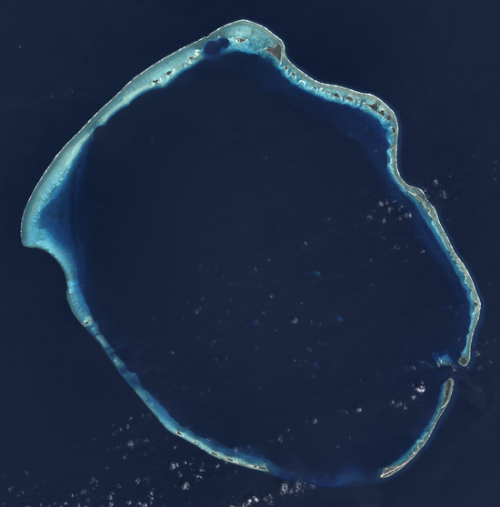 埃尼托克环礁，是非常典型的环状珊瑚礁 | NASA