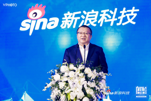  Wang Wei, Chief Information Officer of Sina