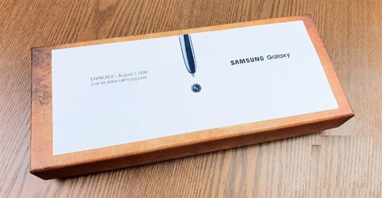 三星Galaxy Note 10邀请函曝光 羽毛笔契合触控笔