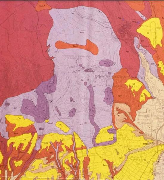 圣戈鲁兹市的地质图，其中深紫色为石灰岩。（来源：cityofsantacruz）