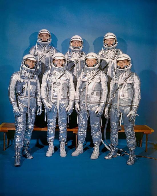 美国最早一批宇航员，由于一开始执行的是“水星”计划，因此也被称作“水星七杰”
