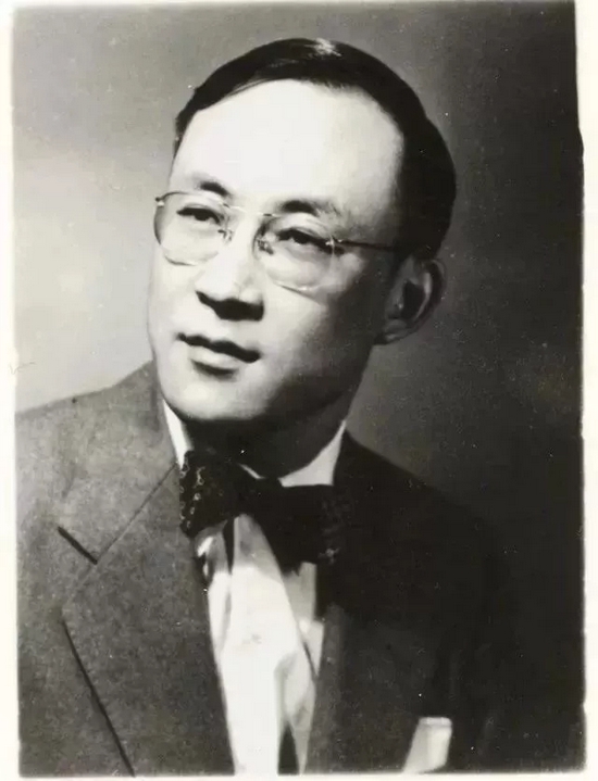 1954年，许保玖先生离美前摄于芝加哥。清华大学供图