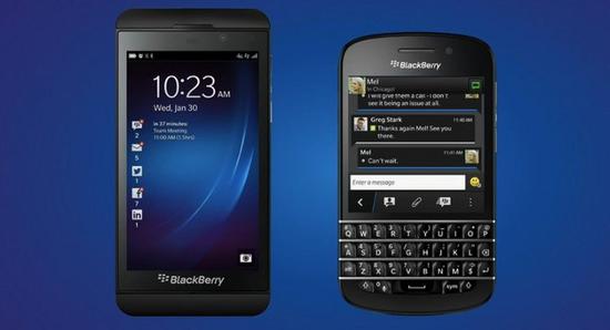 ▲ 搭载 BlackBerry 10 的 Z10 和 Q 10，图片来自：nairaland