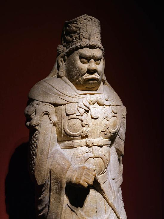 焦距:41.8mm ISO:4000 光圈:F5.6 快门:1/60s