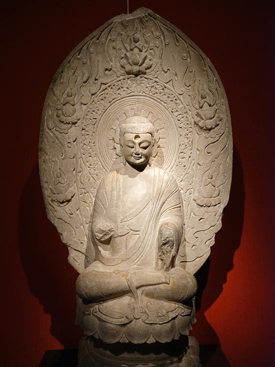 焦距:36.9mm ISO:3200 光圈:F5.6 快门:1/60s