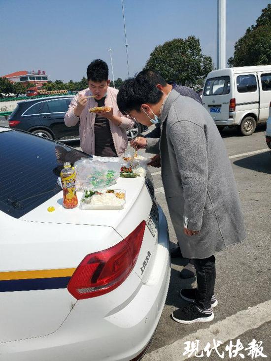 警方赴11省