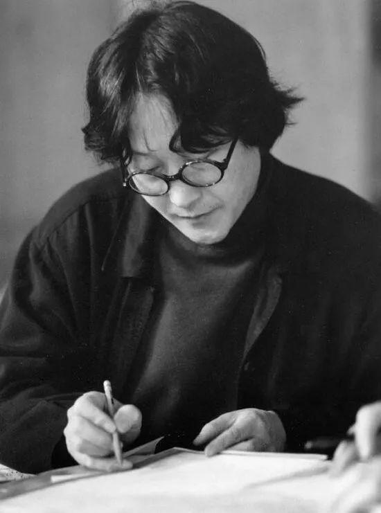 电影的"导演",也并非专业,而是中国当代一位最杰出的艺术家——徐冰