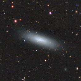 图2：新发现的奇特矮星系之一—— UGC7920。 图片来源：DECaLS-DR8
