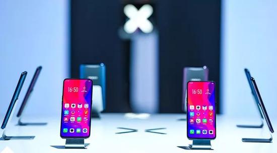 OPPO+Find+X兰博基尼版展示