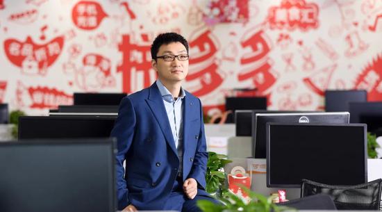 黄峥卸任拼多多CEO，为了跑得更远？