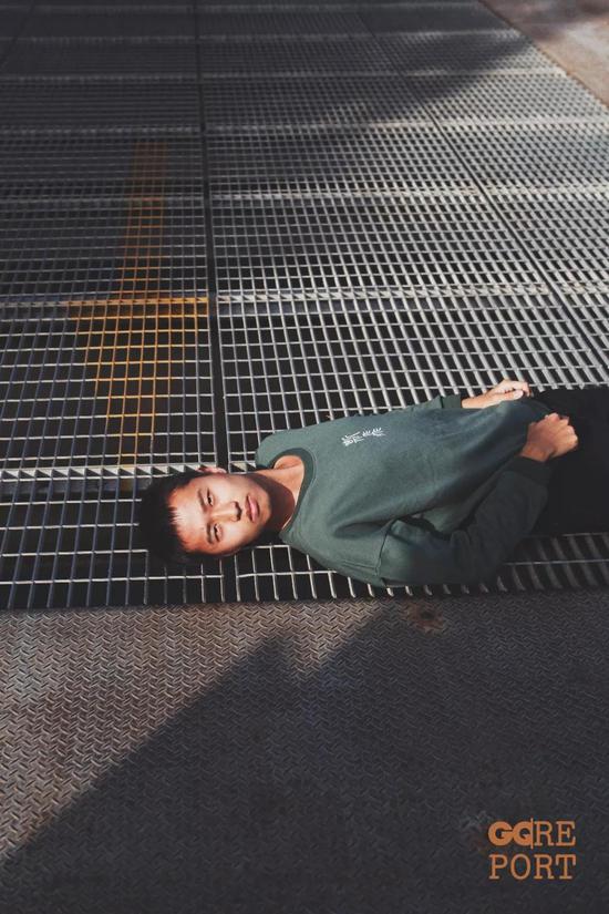 2019年了,这些年轻人还在玩扫雷 郭蔚嘉