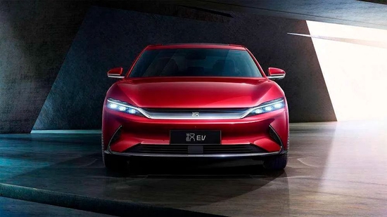 2022年了，他们买燃油还是电动？