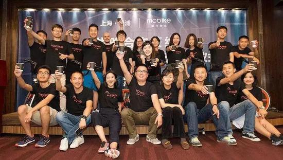 为何戴威被套牢成了老赖 而胡玮炜却能全身而退？