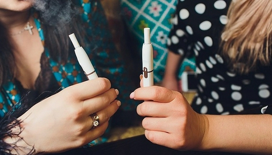 界面新闻|世卫组织发文重申：电子烟有害 且尚无充分证据证明其可以作为戒烟工具