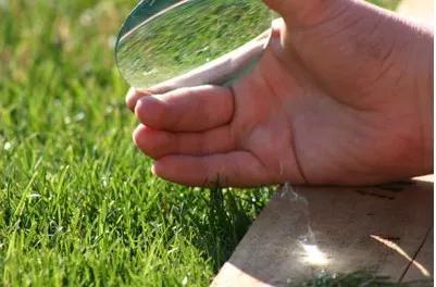 放大镜聚光点火