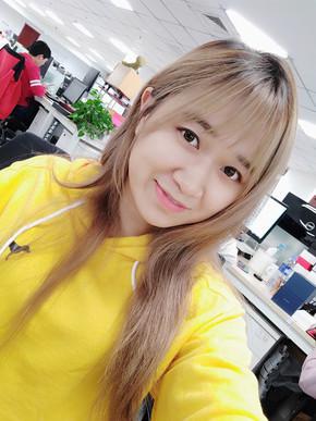 魅族X8 AI智能美颜自拍样张