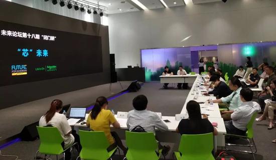 ���Ÿ����ֻ��ֳ�