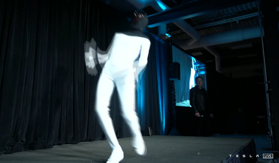 最强超算，还有跳舞机器人：“芯片公司”特斯拉的“招聘会”又酷又搞笑