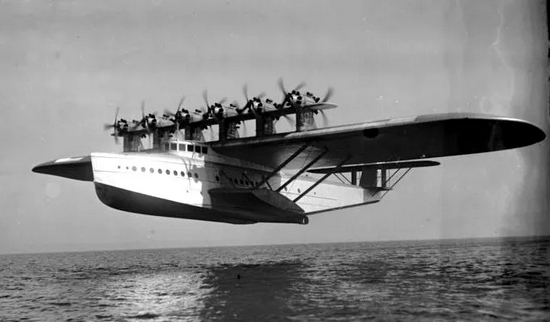 德国巨型飞艇 Dornier DO-X。图片来源：wikipedia