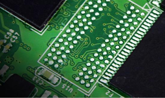宜鼎國(guó)際發(fā)布超長(zhǎng)壽企業(yè)級(jí)TLC SSD