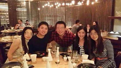 沉浮的兄弟:酒局沉浮录:强人刘强东遭遇生死劫